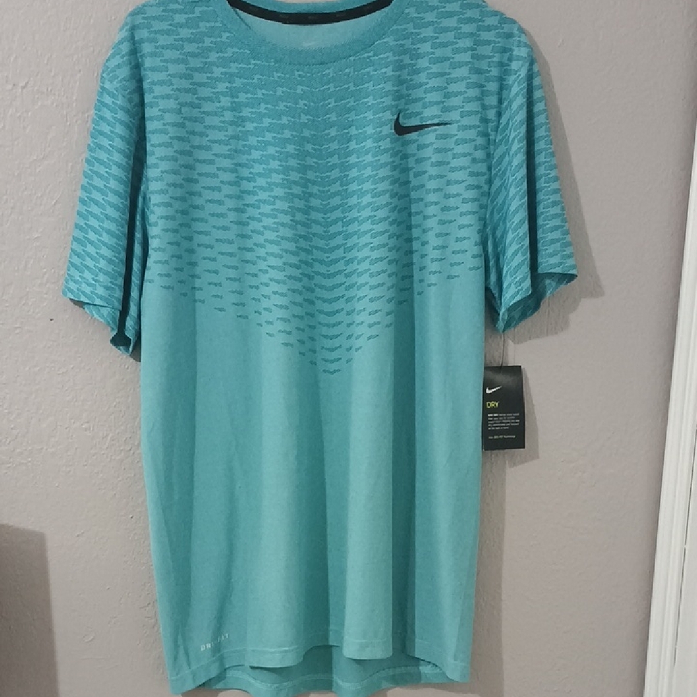 Nike Blue Short Sleeve Tee with Athletic Design